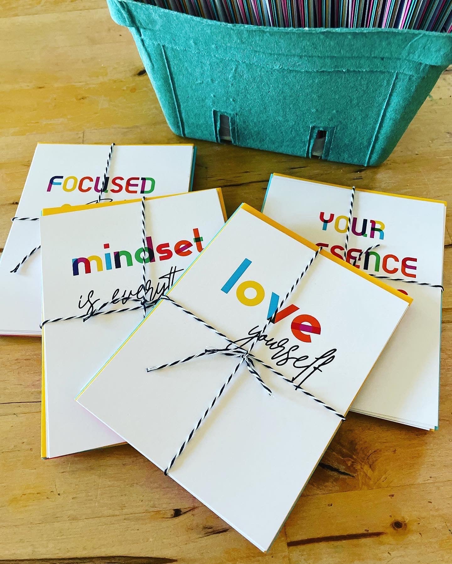 INSPIRATIONAL NOTECARDS - 4 PACK